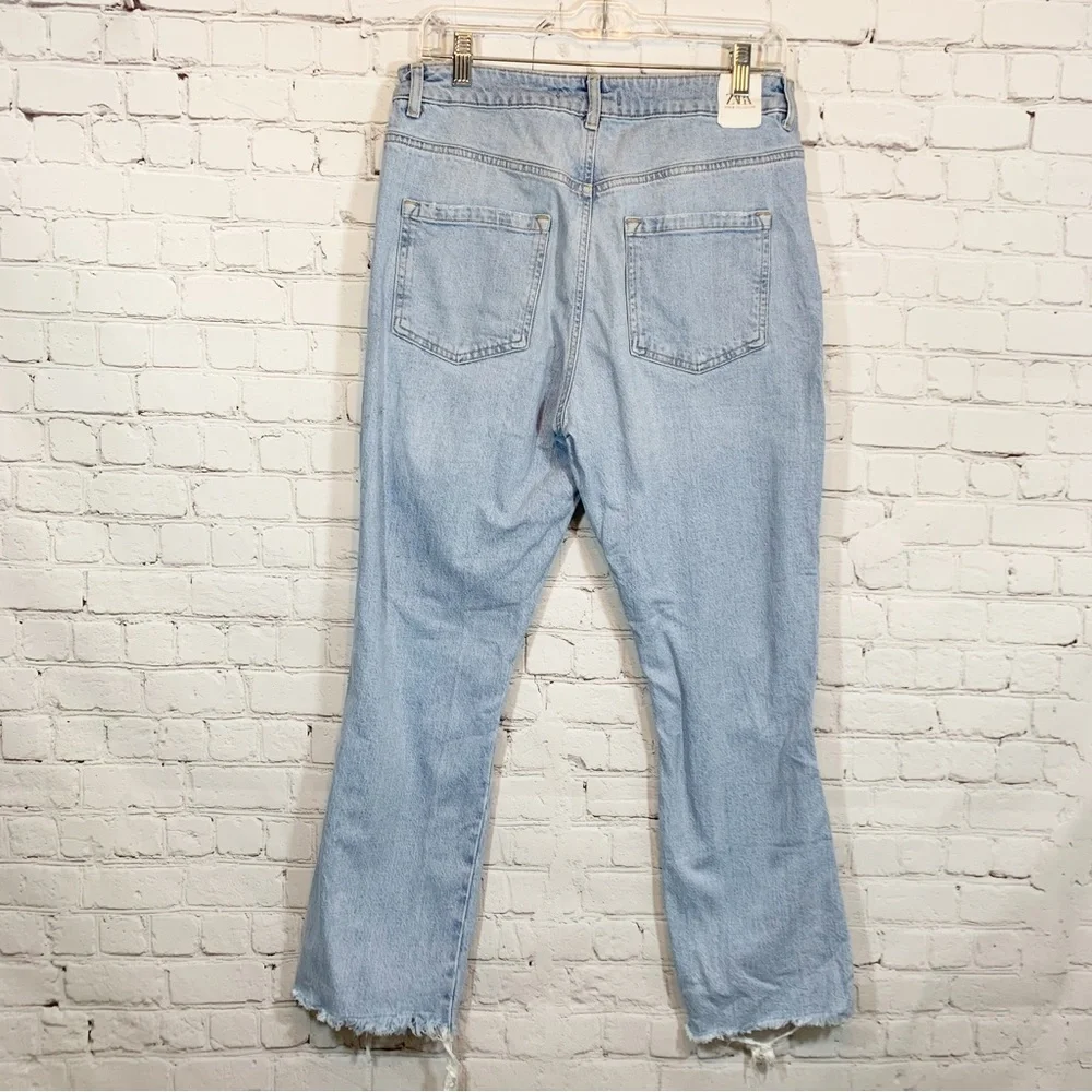 Zara Crop Jeans Hi rise Light Washed destroyed denim - Picture 2 of 7